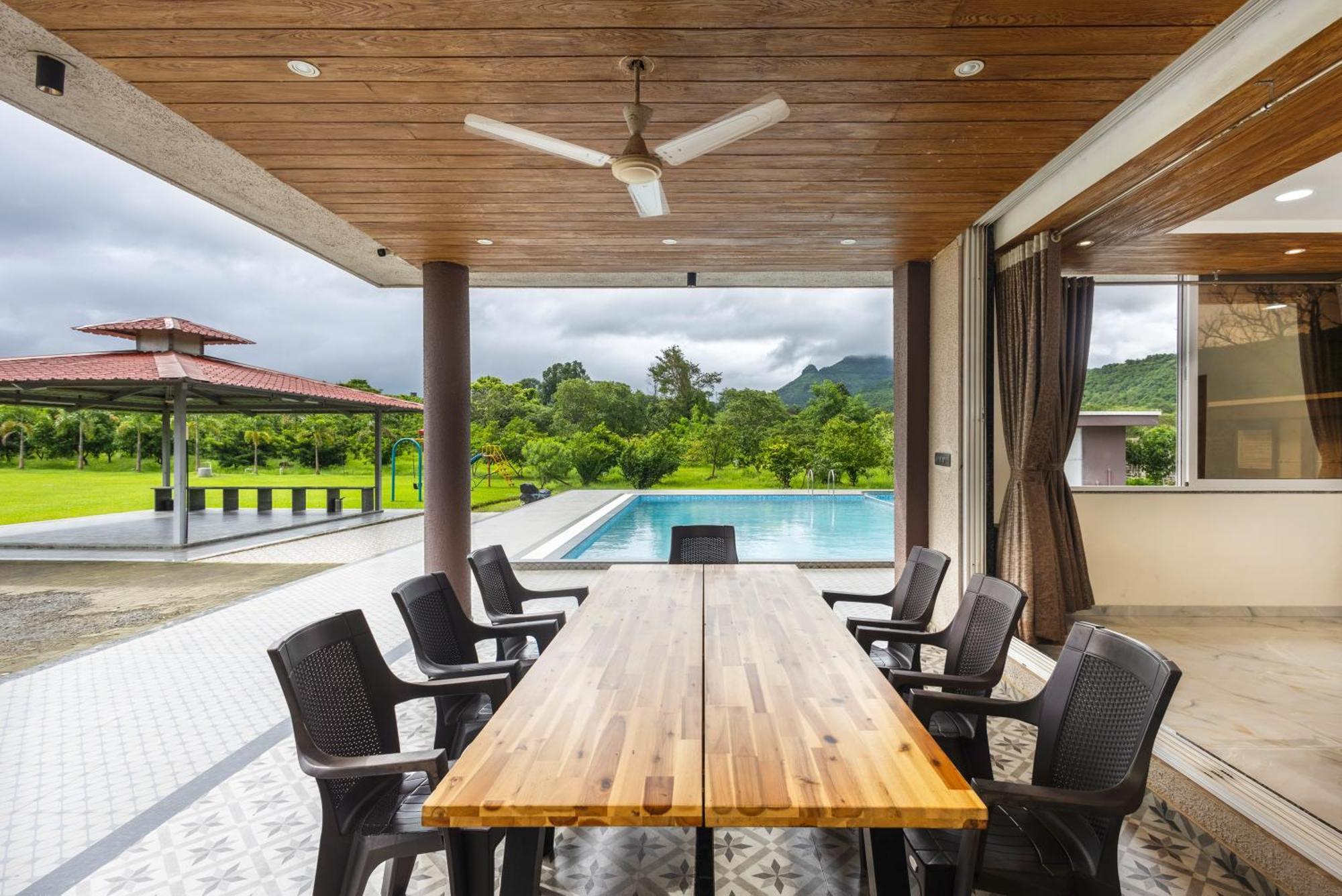 Stayscape Shreeji Farms 4Bhk Карджат Экстерьер фото