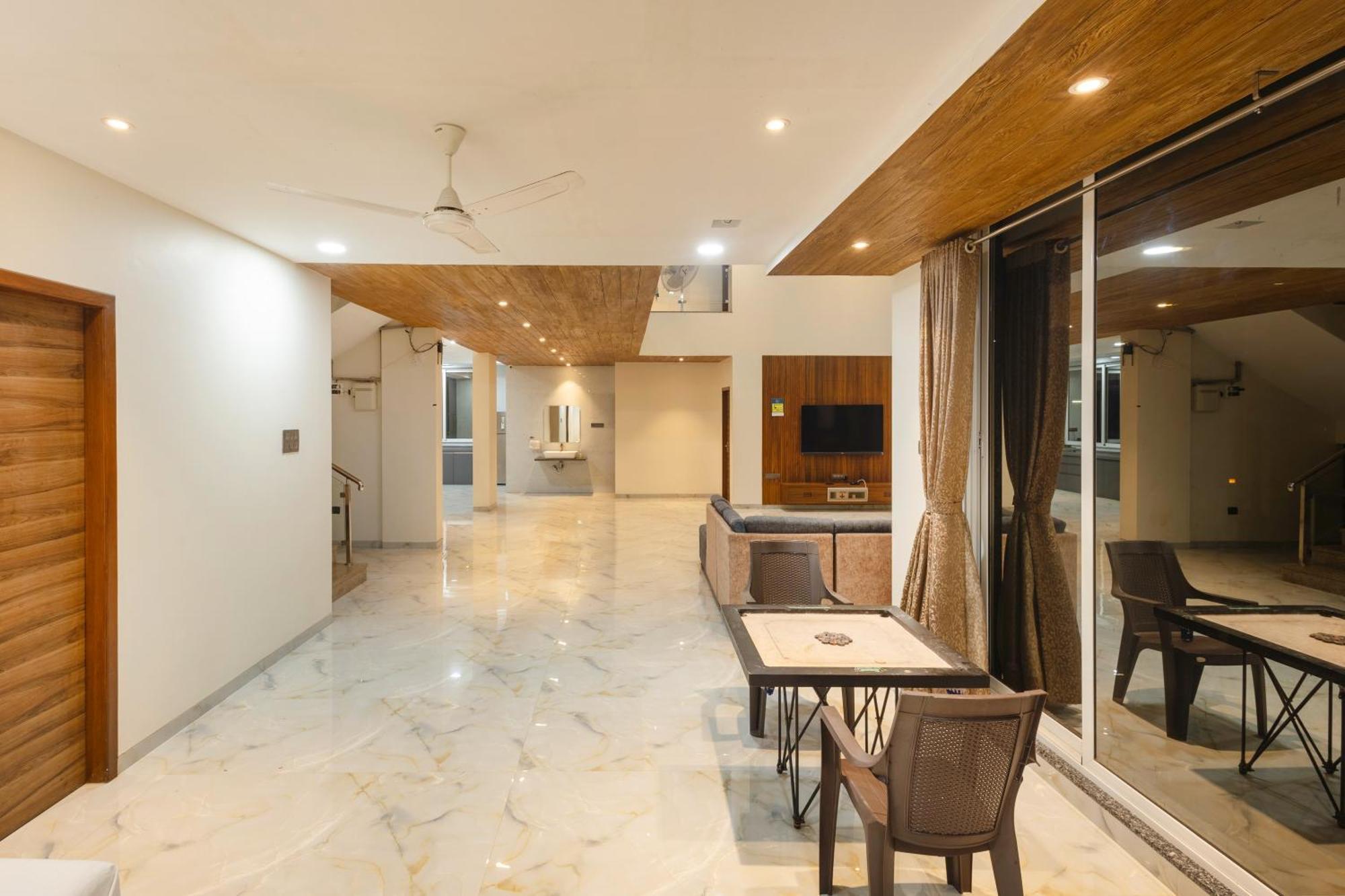 Stayscape Shreeji Farms 4Bhk Карджат Экстерьер фото