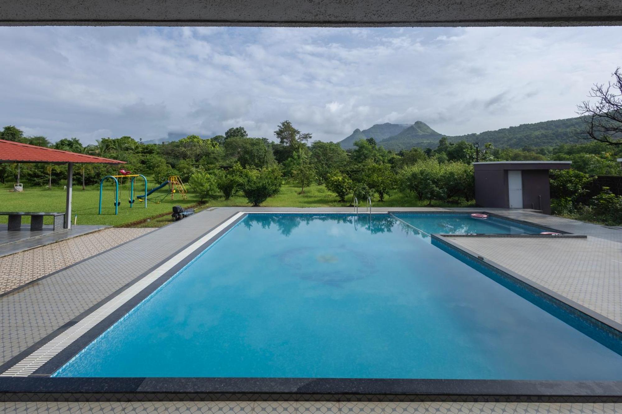Stayscape Shreeji Farms 4Bhk Карджат Экстерьер фото